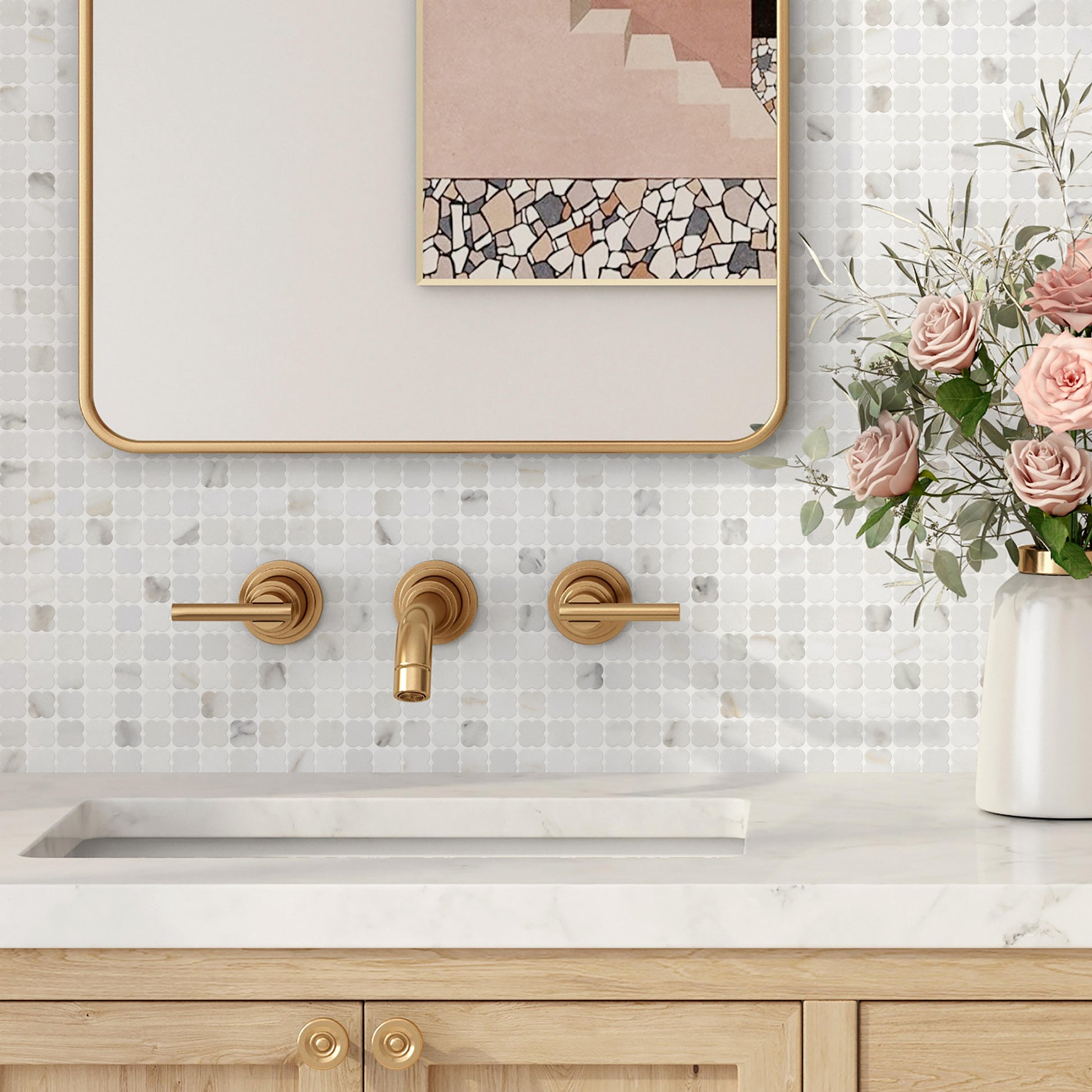 Contemporary bathroom with  clover-shaped marble micro mosaic wall tile