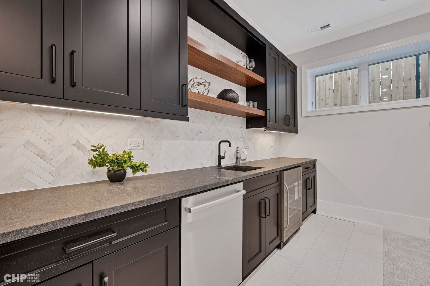 Bianco Marea Luxury Chevron Pattern Kitchen Wall Tile